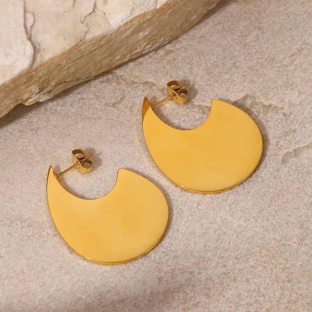 18K Gold plated smooth drop shape earrings
